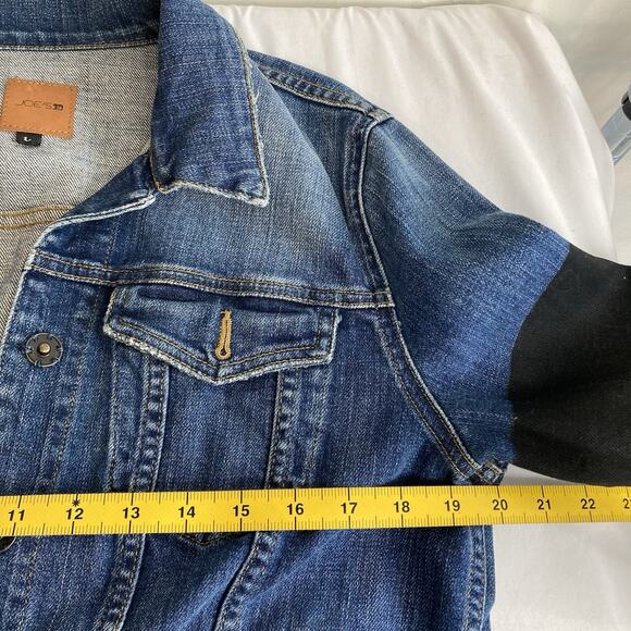 Joe's‎ Women's Blue Nyla Denim Trucker Jacket Size L Graffiti Graphic Streetwear - Picture 6 of 13